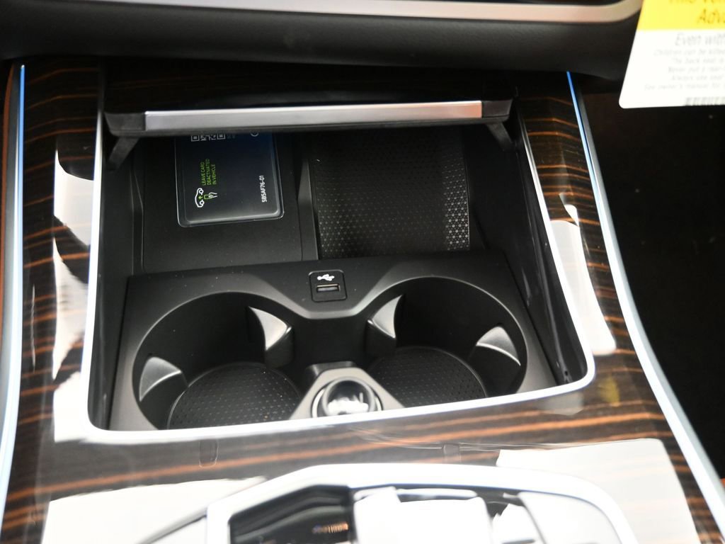 New 2026 BMW X5 xDrive50e w/ Premium Package AWD/4WD image 19
