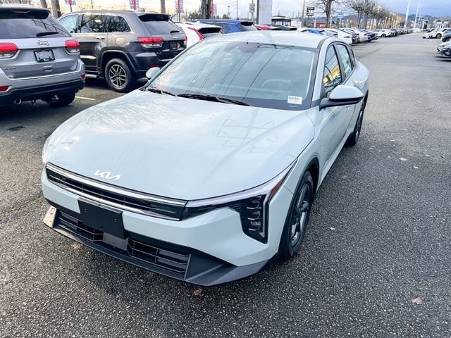 New 2025 Kia K4 LXS image 3