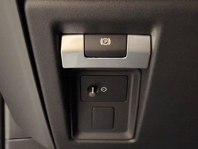 New 2026 Land Rover Defender 110 S image 20