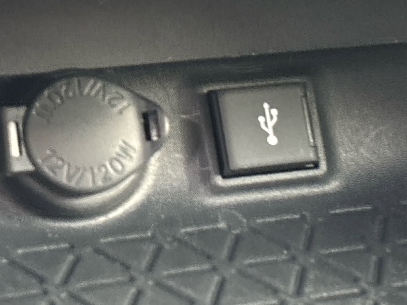 Used 2021 Toyota RAV4 XLE w/ Convenience Package image 17