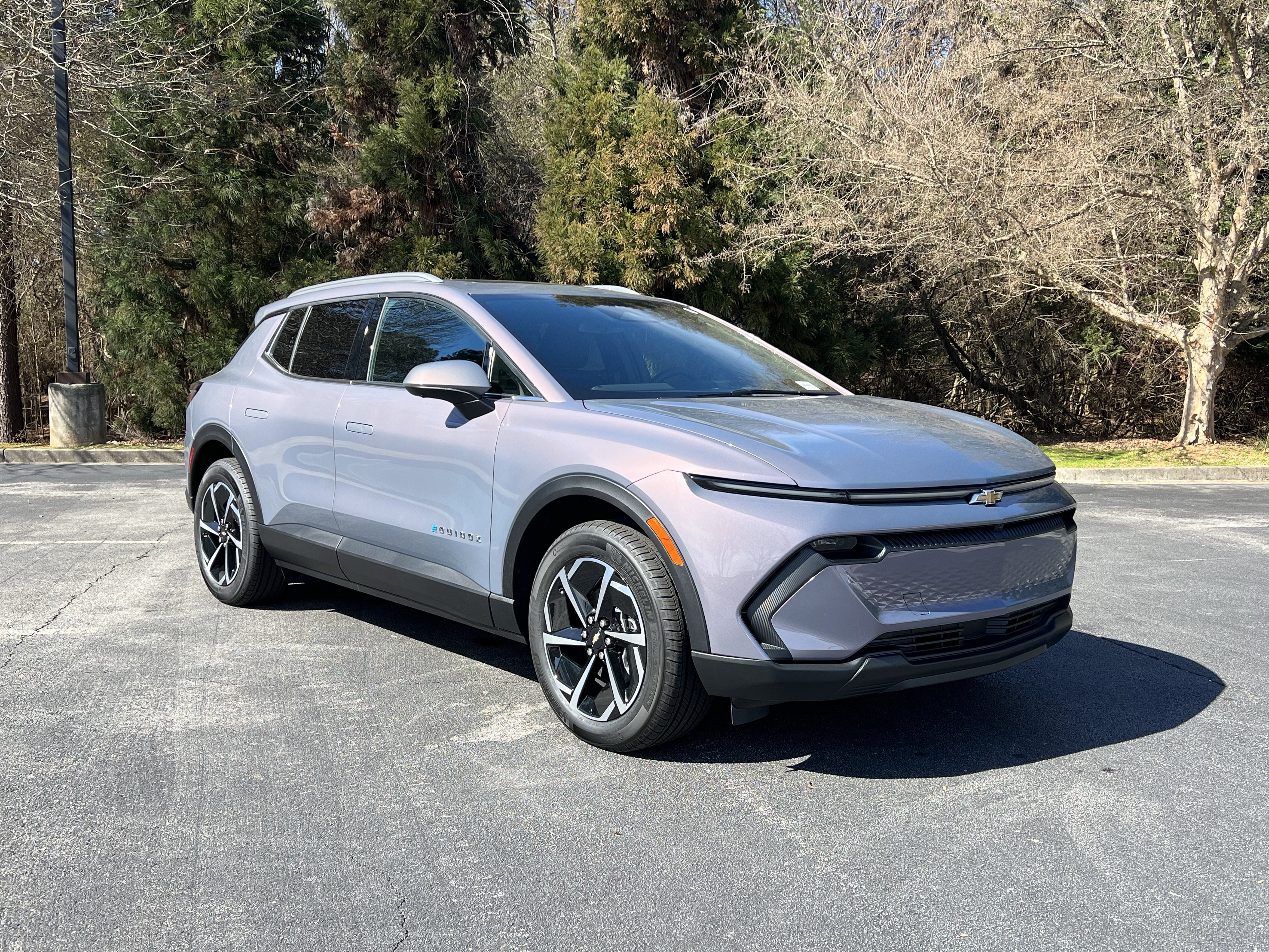 New 2026 Chevrolet Equinox EV LT AWD/4WD image 2