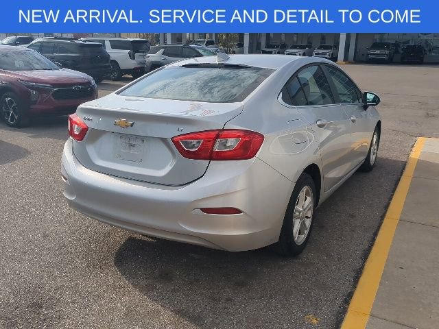 Used 2017 Chevrolet Cruze LT w/ Convenience Package FWD image 7