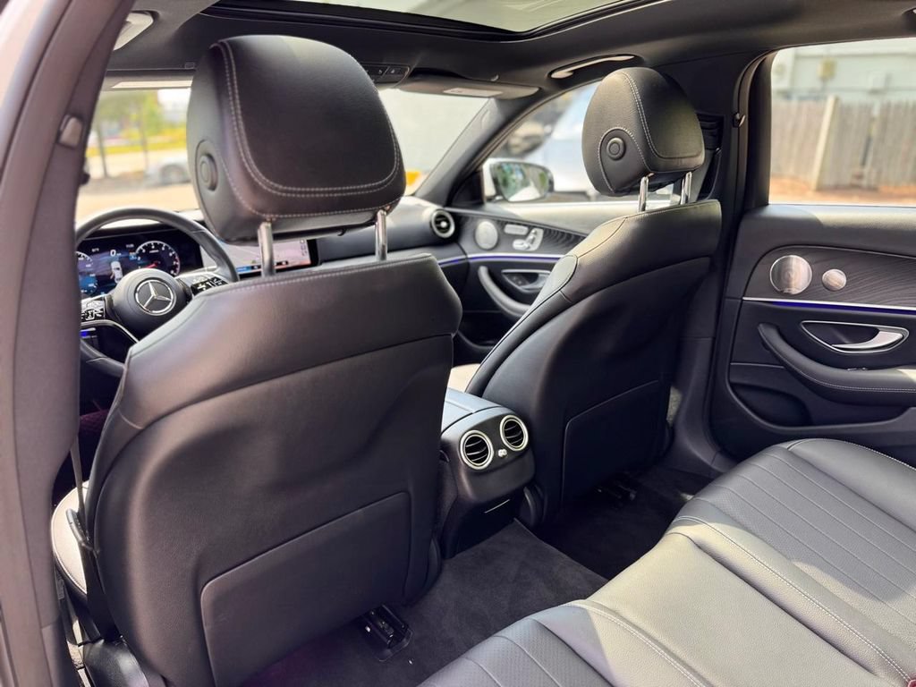 Used 2023 Mercedes-Benz E 350 4MATIC Sedan image 21
