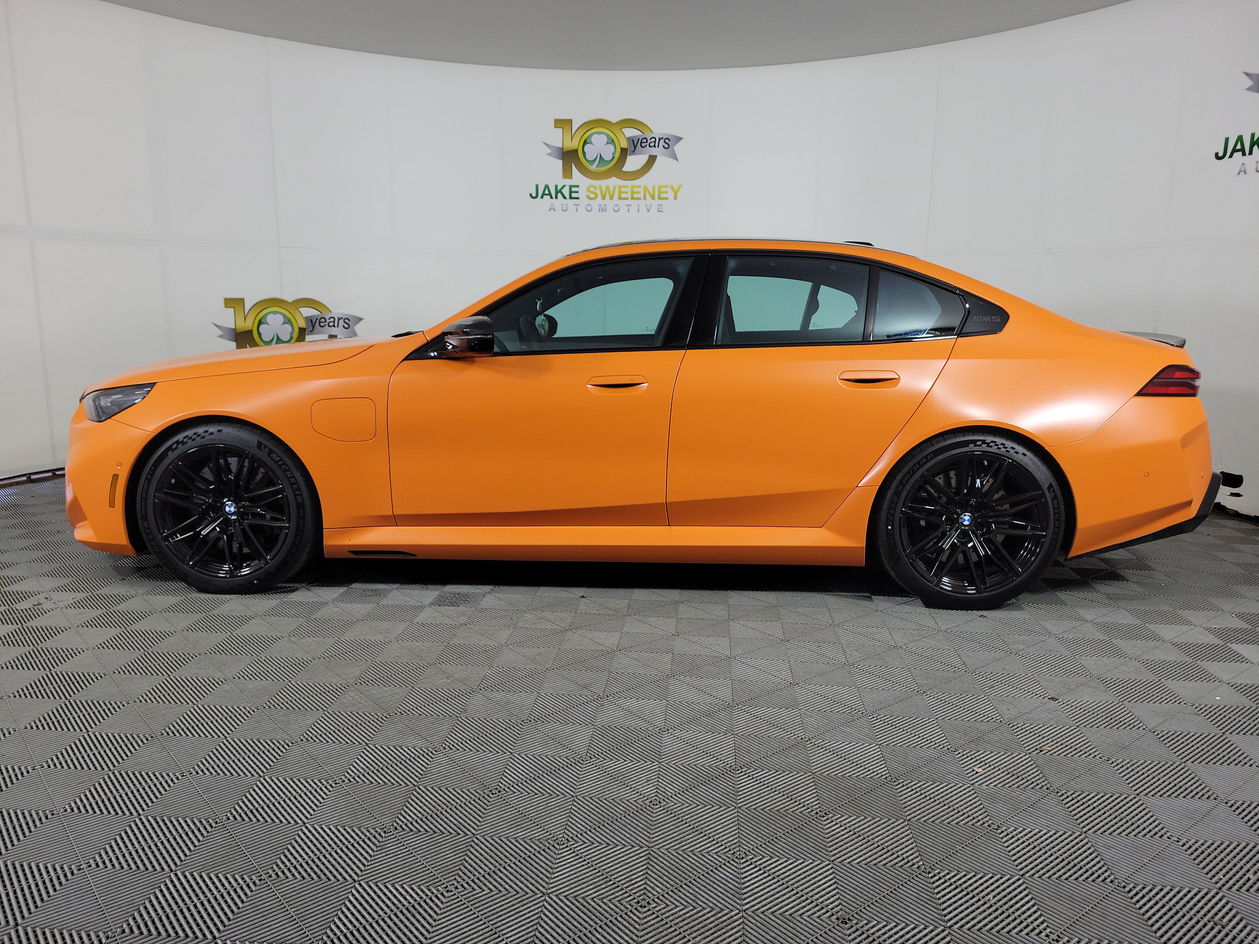 Used 2026 BMW M5 w/ Carbon Package AWD/4WD image 4