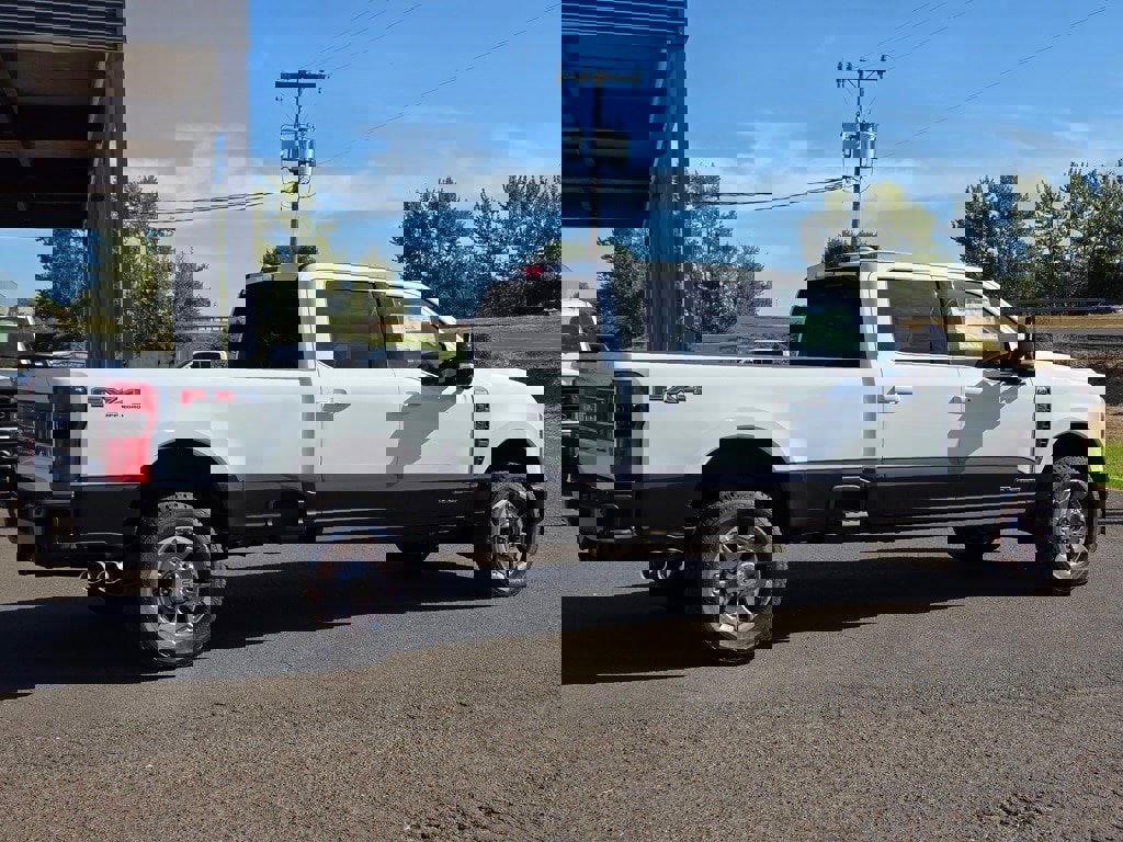 New 2025 Ford F350 King Ranch w/ FX4 Off-Road Package image 30