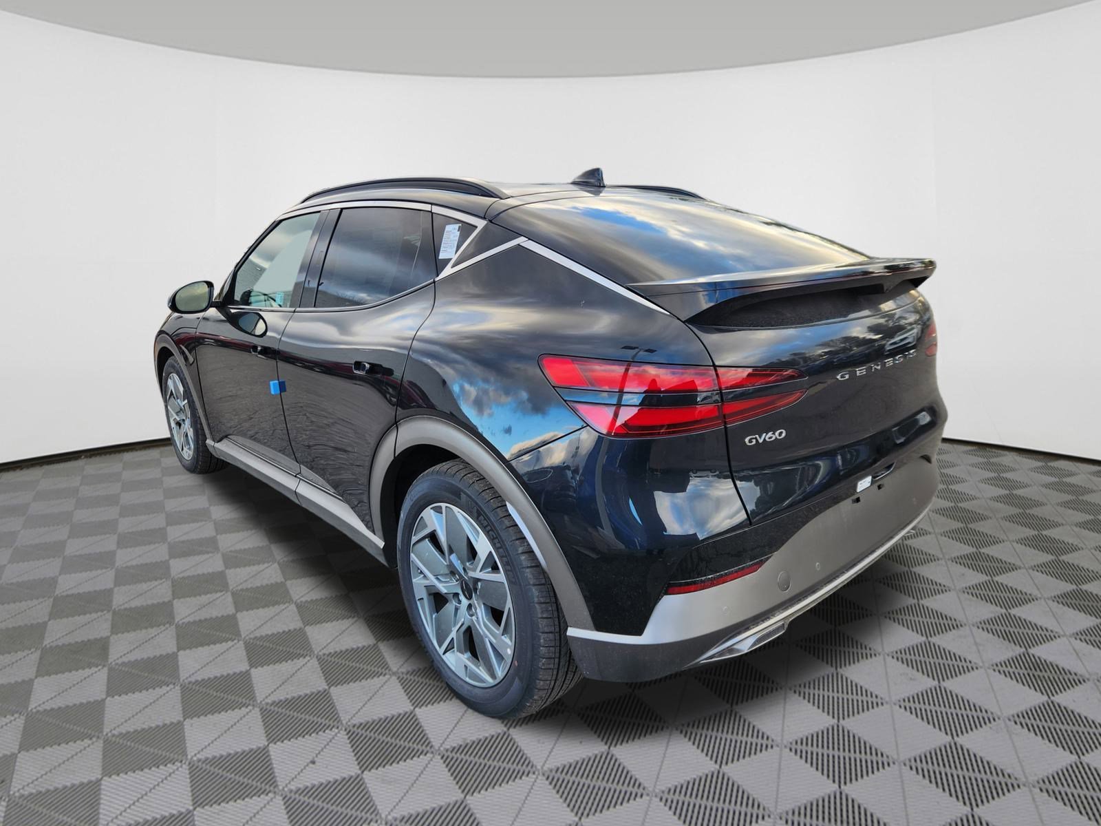 Used 2025 Genesis GV60 Advanced image 3