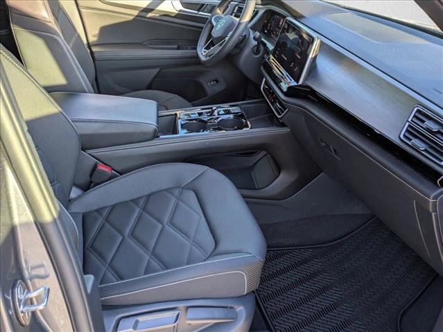 Used 2024 Volkswagen Atlas Cross Sport SE image 18