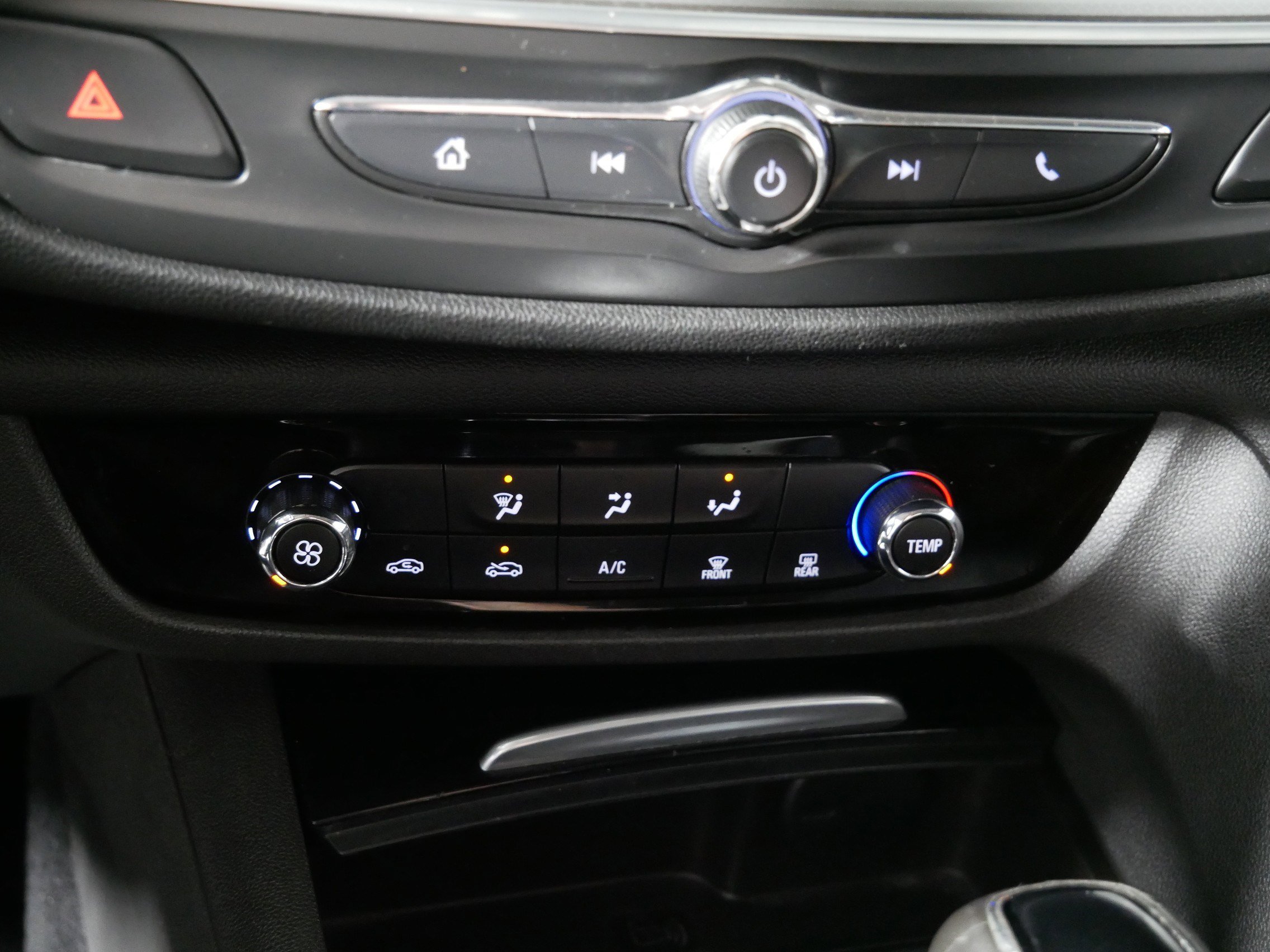Certified 2018 Buick Regal Preferred image 23