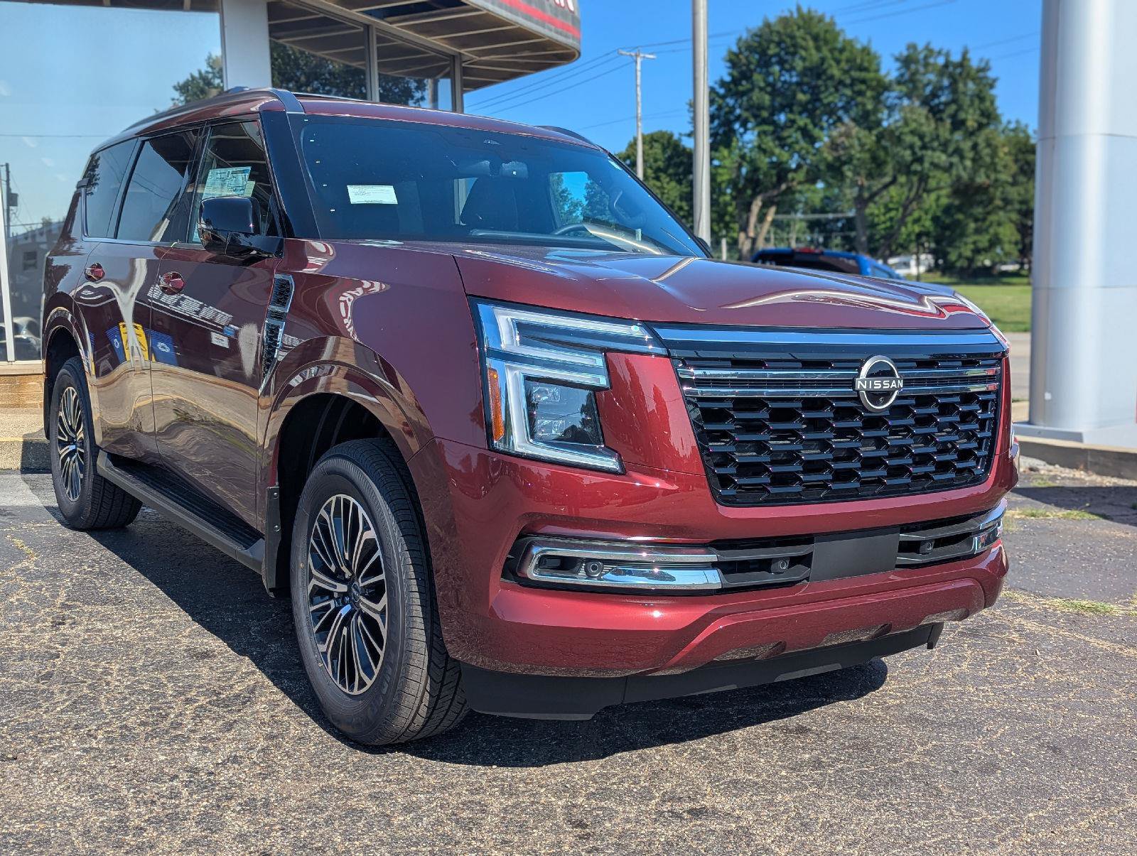 New 2026 Nissan Armada SL w/ Captain's Chari Seat Package AWD/4WD image 1