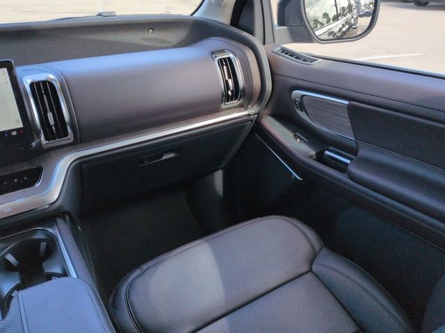 New 2026 Ford Expedition Platinum w/ Platinum Ultimate Package AWD/4WD image 17