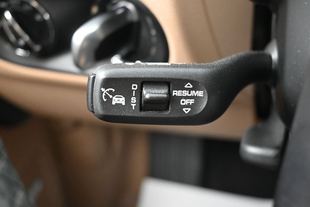 Used 2023 Porsche Macan S AWD/4WD image 27
