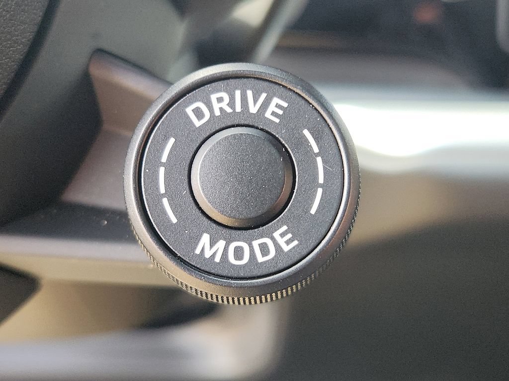 Certified 2025 Porsche Cayenne E-Hybrid AWD/4WD image 23