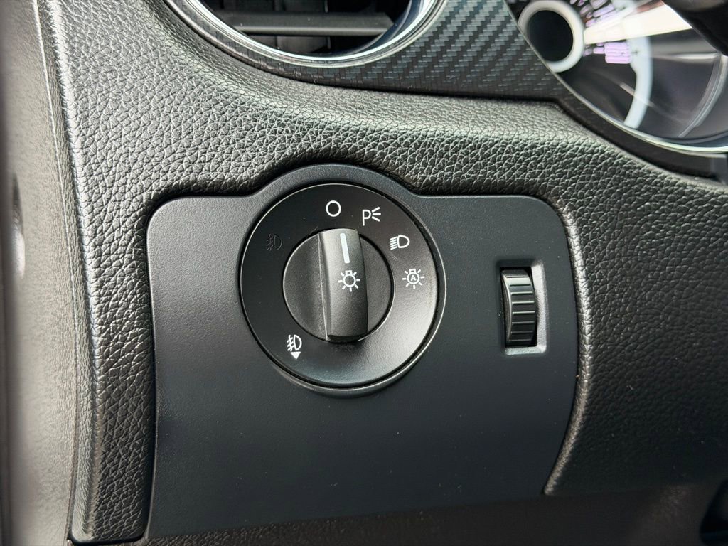 Used 2013 Ford Mustang GT Premium RWD image 24
