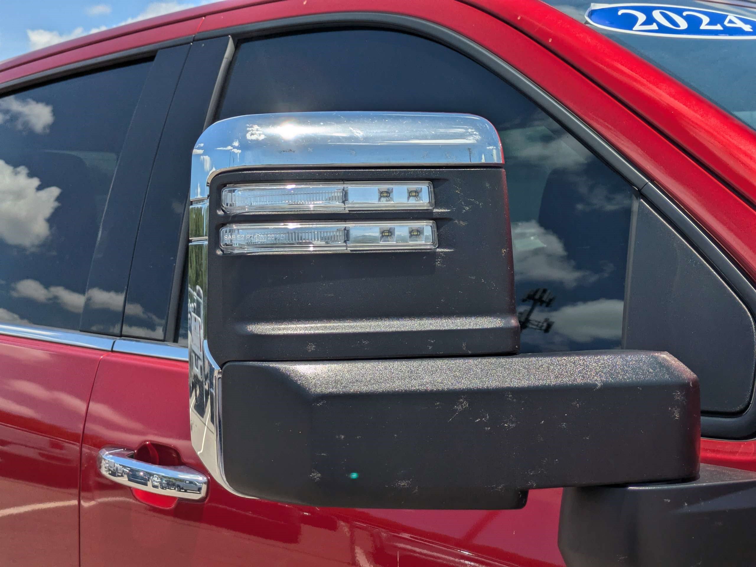 Used 2024 Chevrolet Silverado 2500 LTZ w/ LTZ Premium Package AWD/4WD image 11