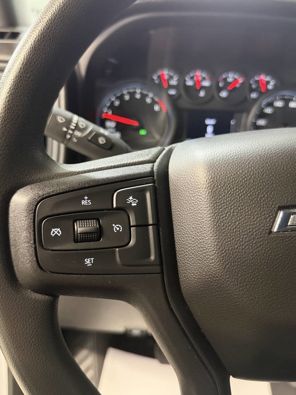 Used 2023 Chevrolet Silverado 1500 Custom Trail Boss w/ LPO, Dark Essentials Package AWD/4WD image 29