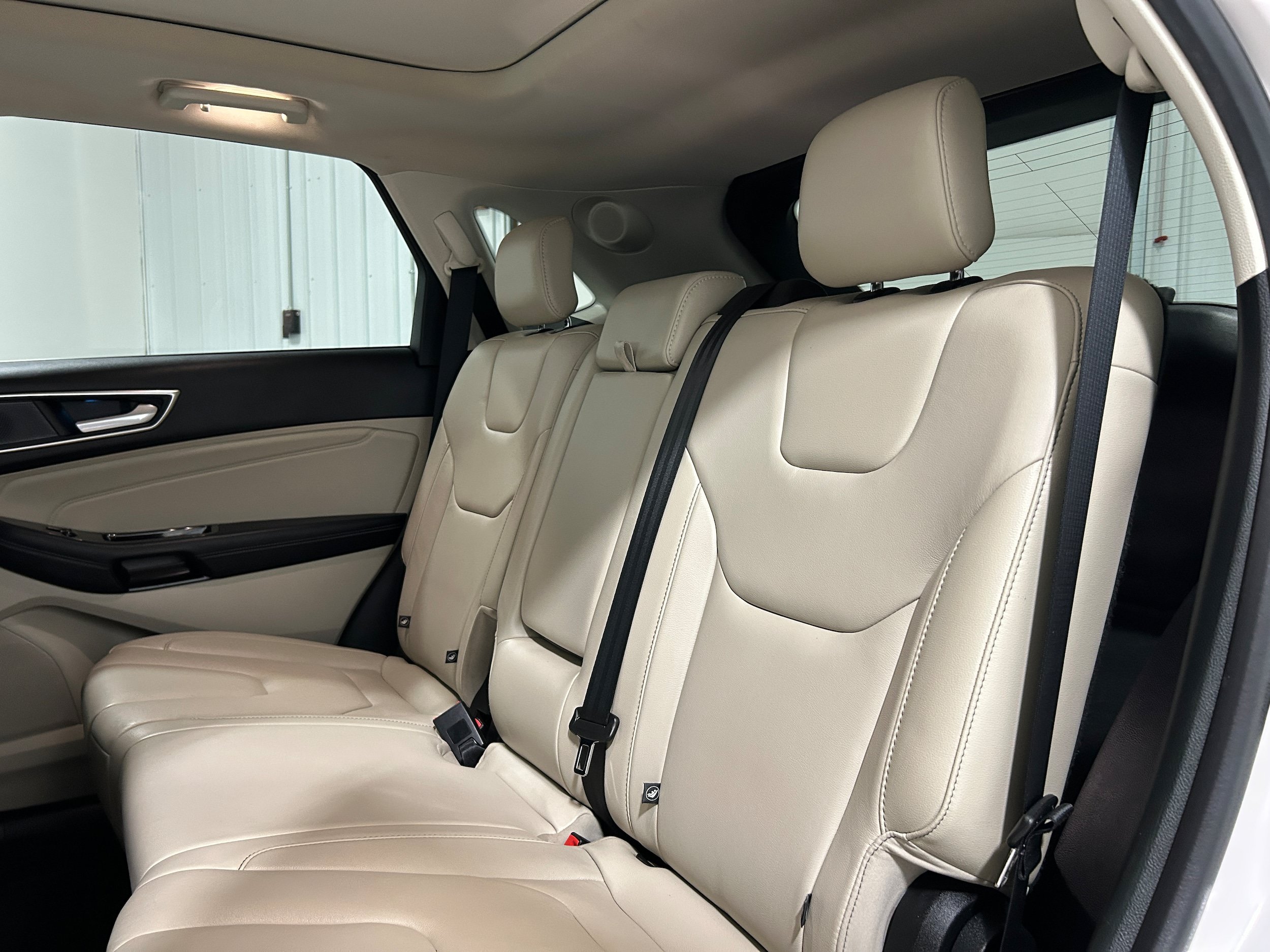 Used 2019 Ford Edge Titanium w/ Cold Weather Package AWD/4WD image 32