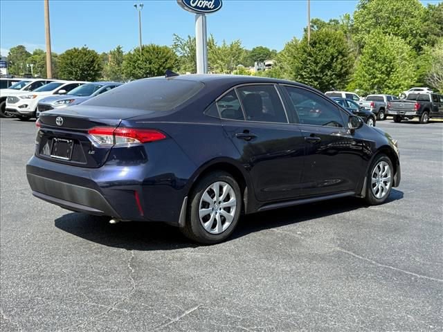 Used 2021 Toyota Corolla LE FWD image 4