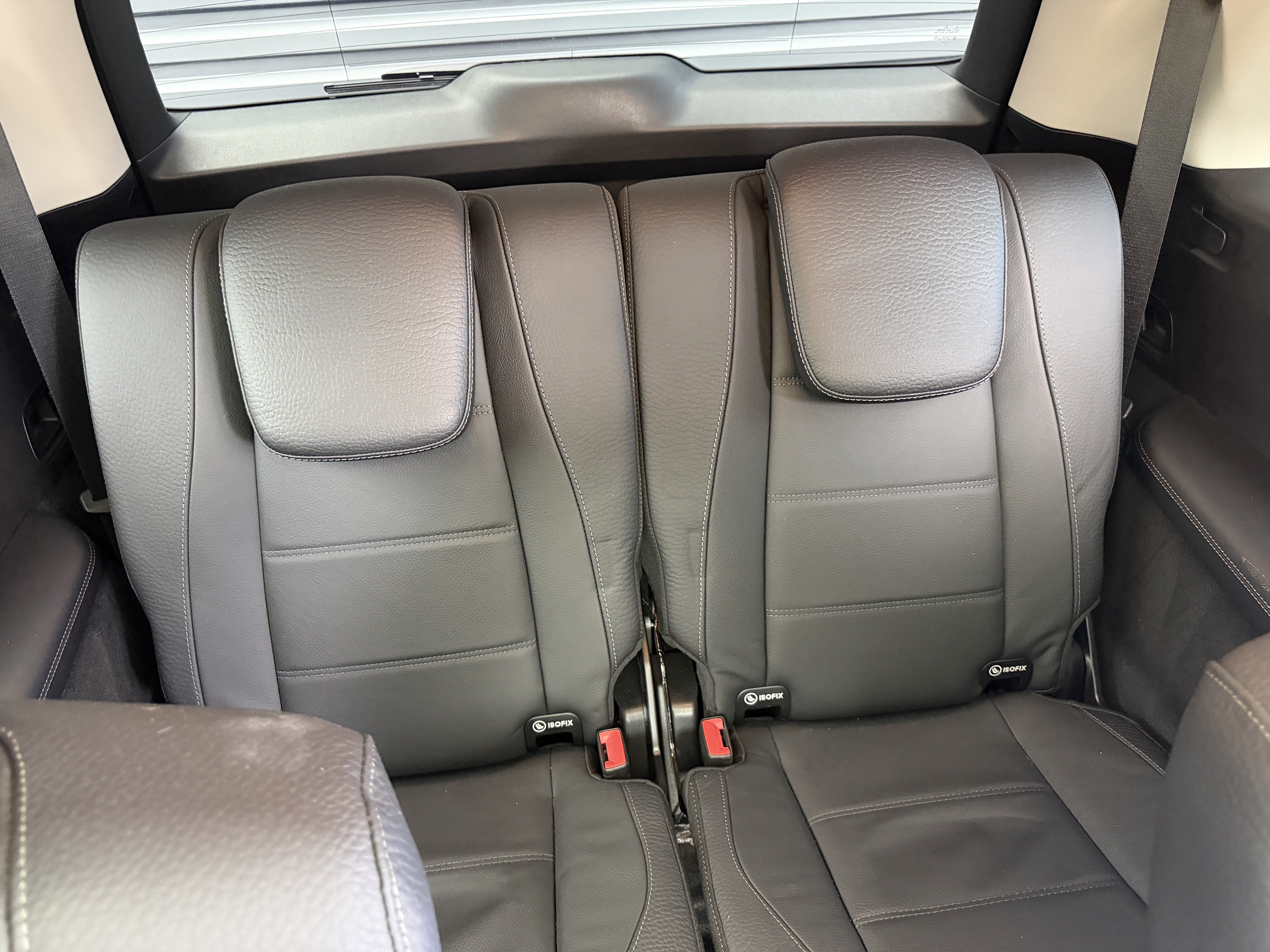 Used 2024 Mercedes-Benz GLS 580 4MATIC image 19
