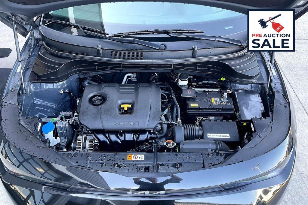 Used 2025 Kia Soul LX w/ LX Technology Package FWD image 9