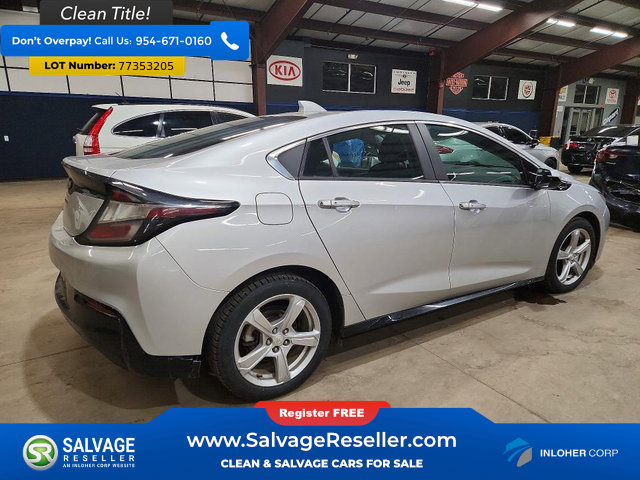 Used 2017 Chevrolet Volt LT w/ Comfort Package image 4