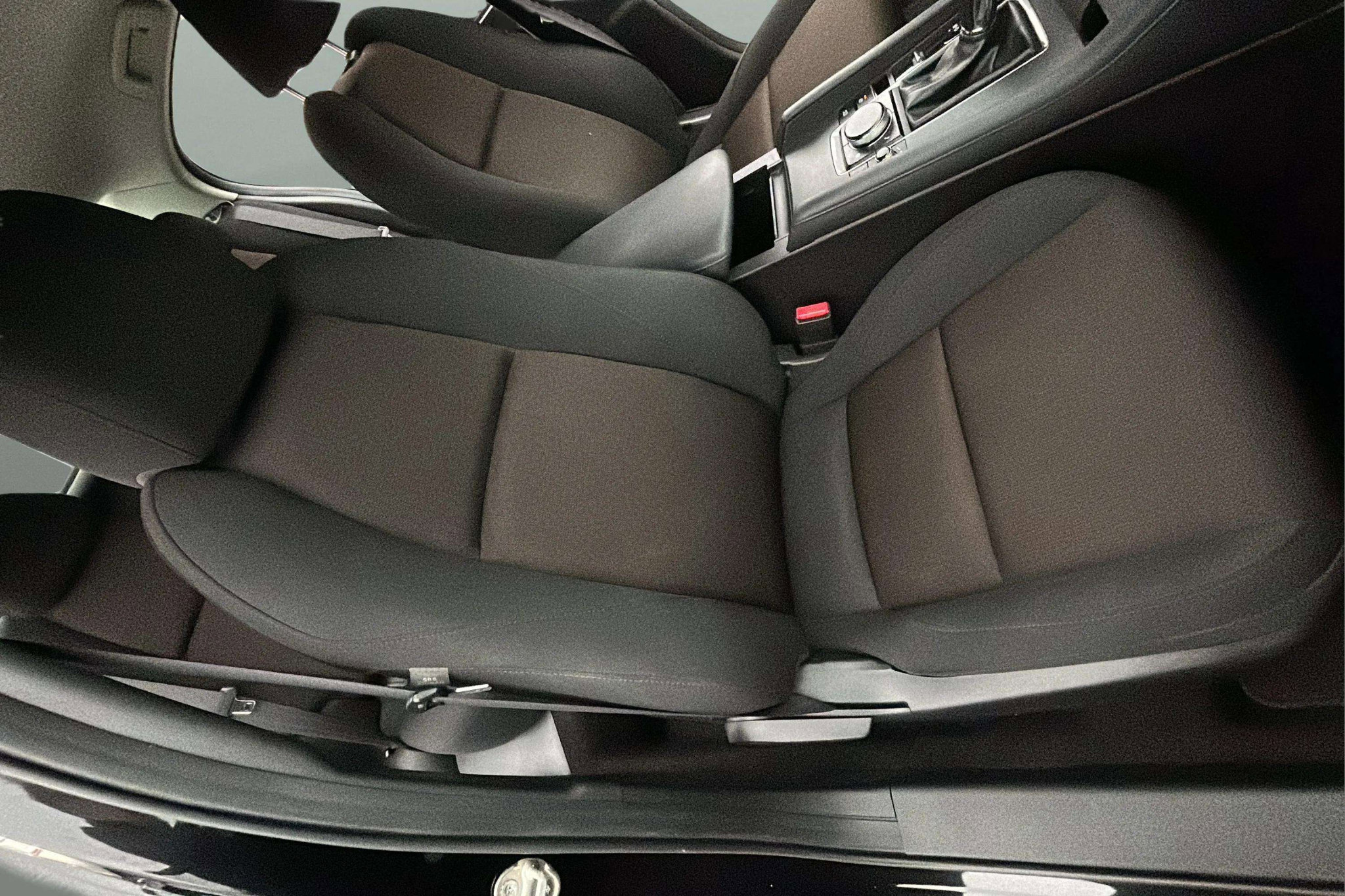 Used 2021 MAZDA MAZDA3 s image 20