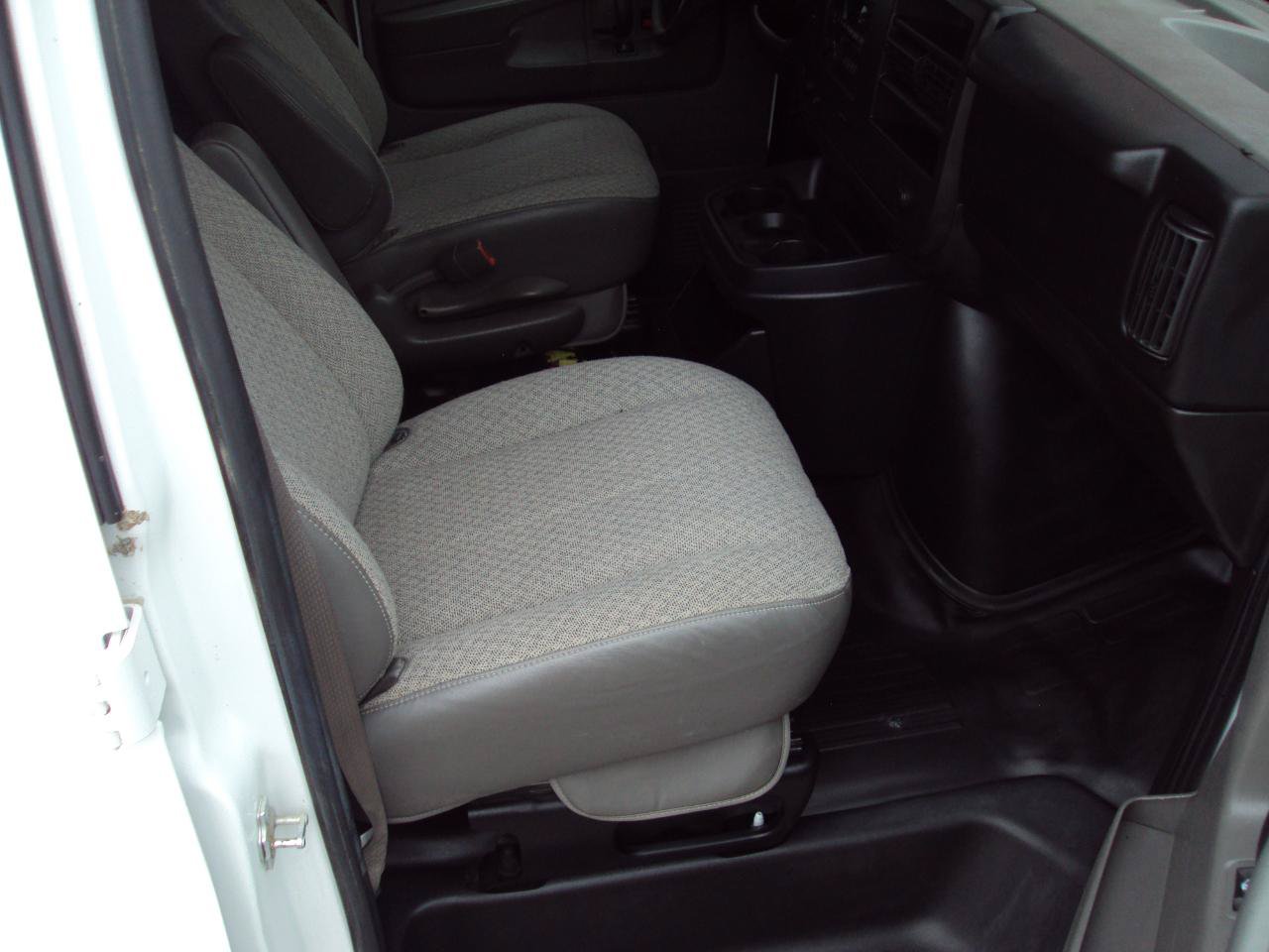 Used 2014 Chevrolet Express 1500 LS AWD/4WD image 16