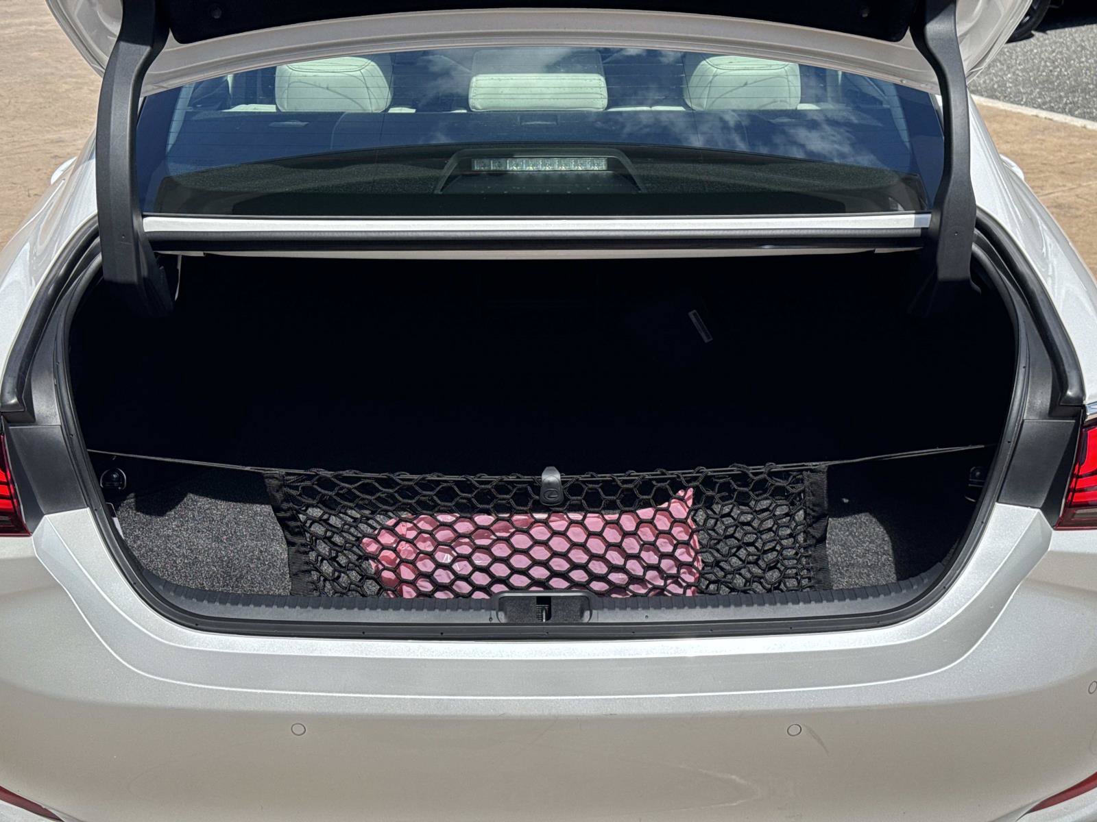 Used 2025 Lexus ES 350 w/ Premium Package FWD image 5