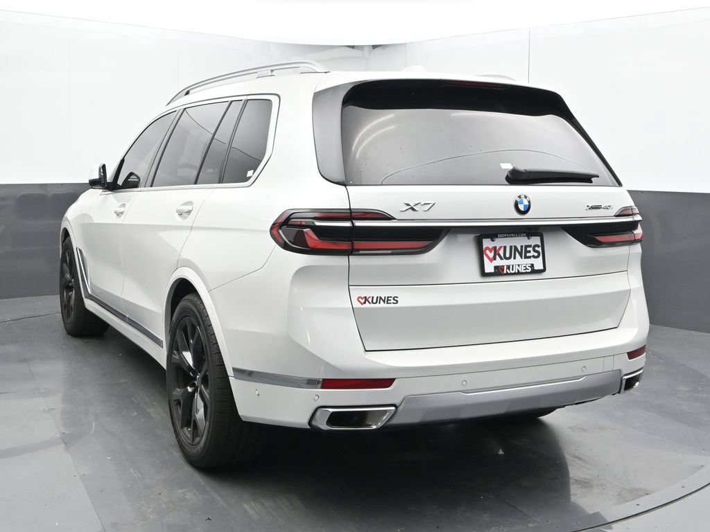 Used 2023 BMW X7 xDrive40i AWD/4WD image 10