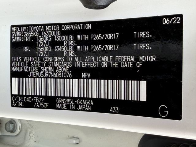 Certified 2022 Toyota 4Runner SR5 AWD/4WD image 32