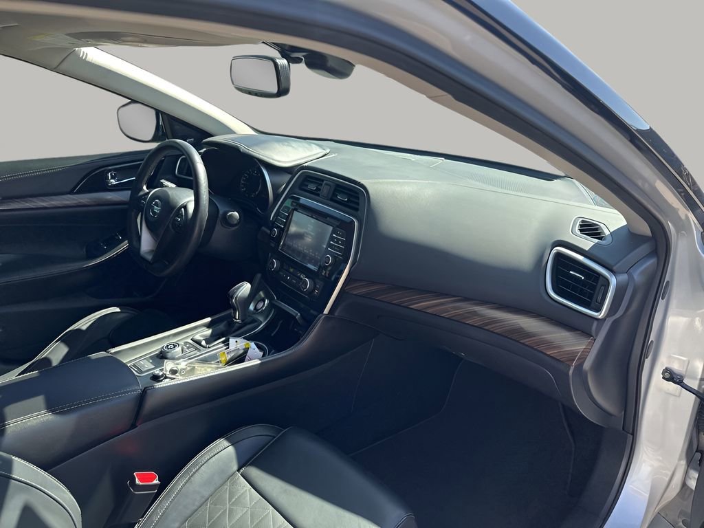 Used 2017 Nissan Maxima Platinum w/ Medallion Package image 14