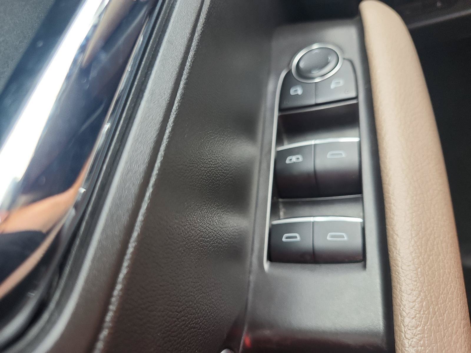 Certified 2025 GMC Canyon Denali AWD/4WD image 22