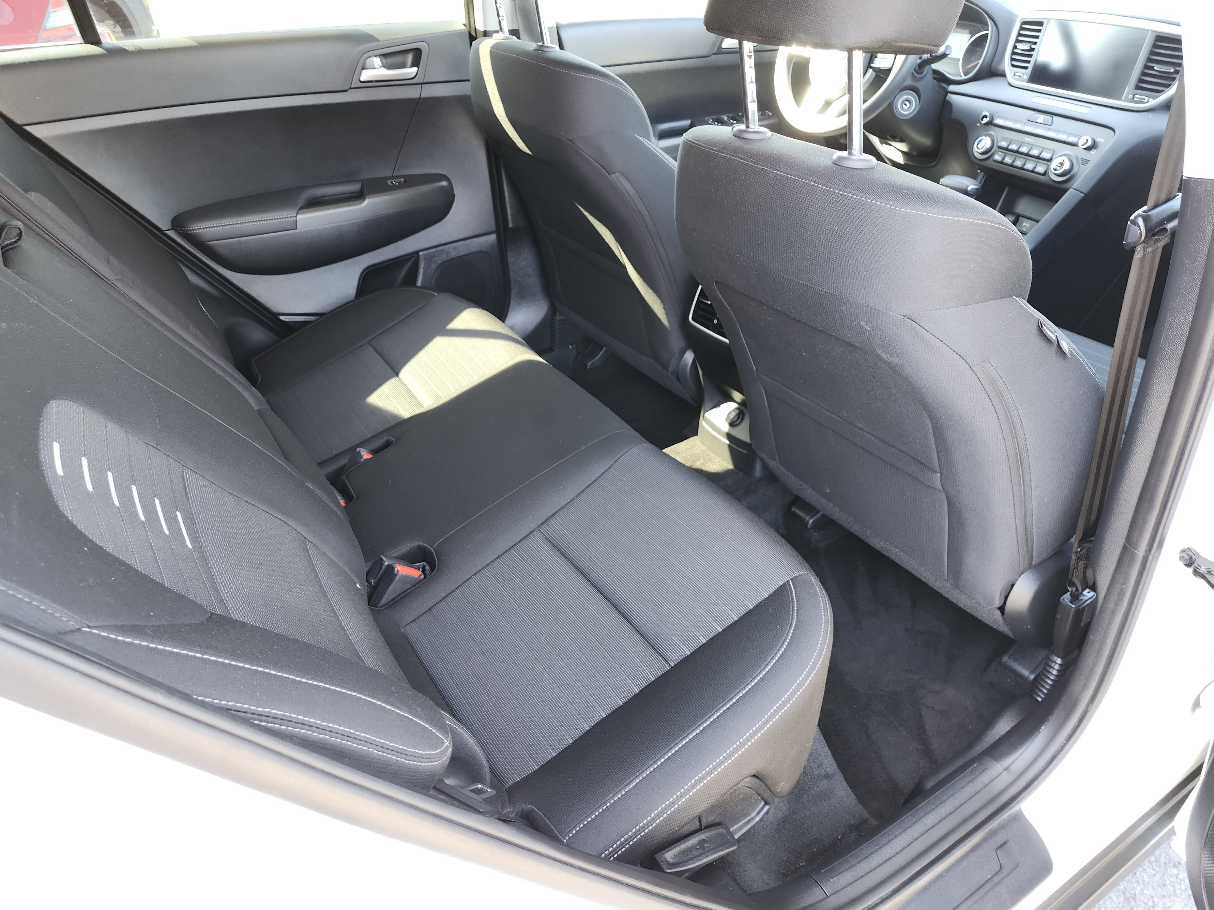 Used 2021 Kia Sportage LX w/ LX Fwd Popular Package image 19