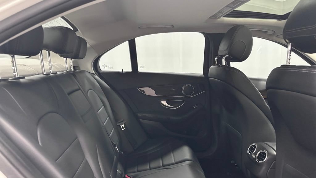 Used 2018 Mercedes-Benz C 300 4MATIC Sedan image 25