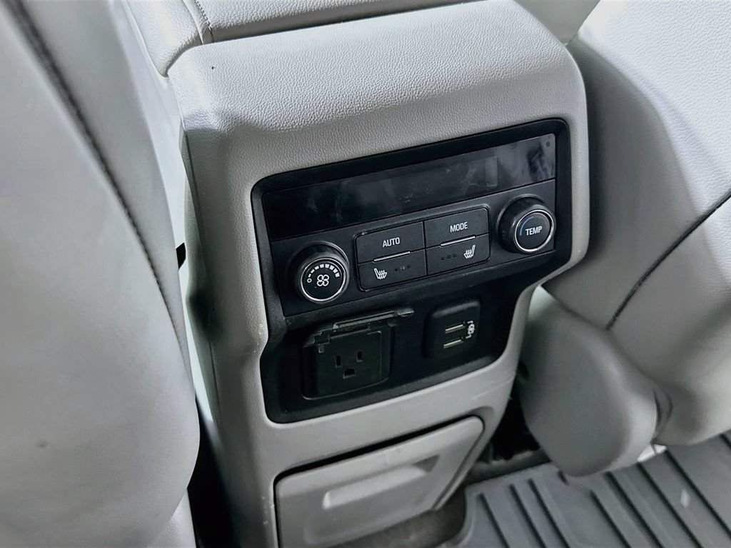 Used 2019 GMC Acadia SLT FWD image 33