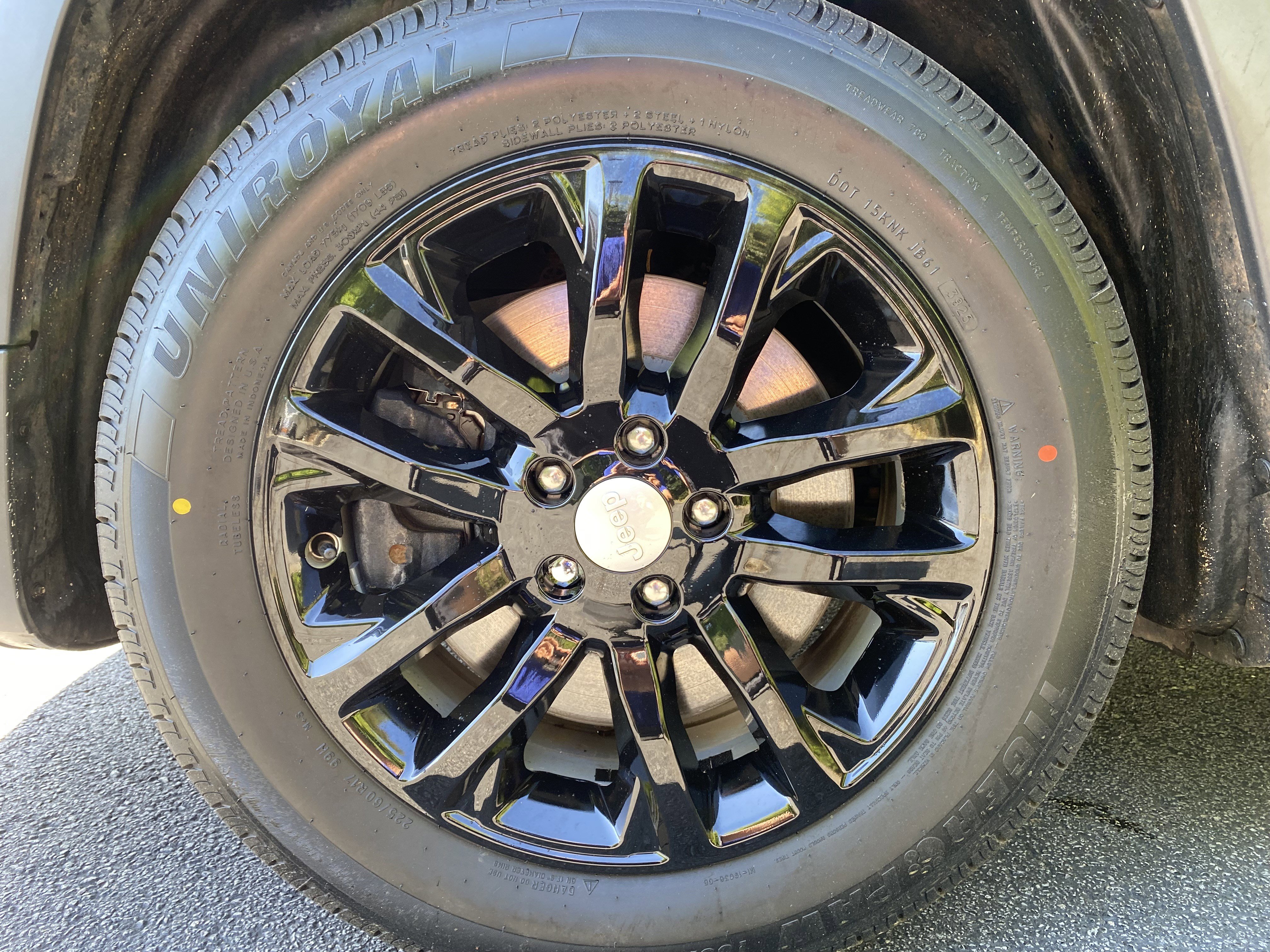 Used 2020 Jeep Cherokee Latitude FWD image 37