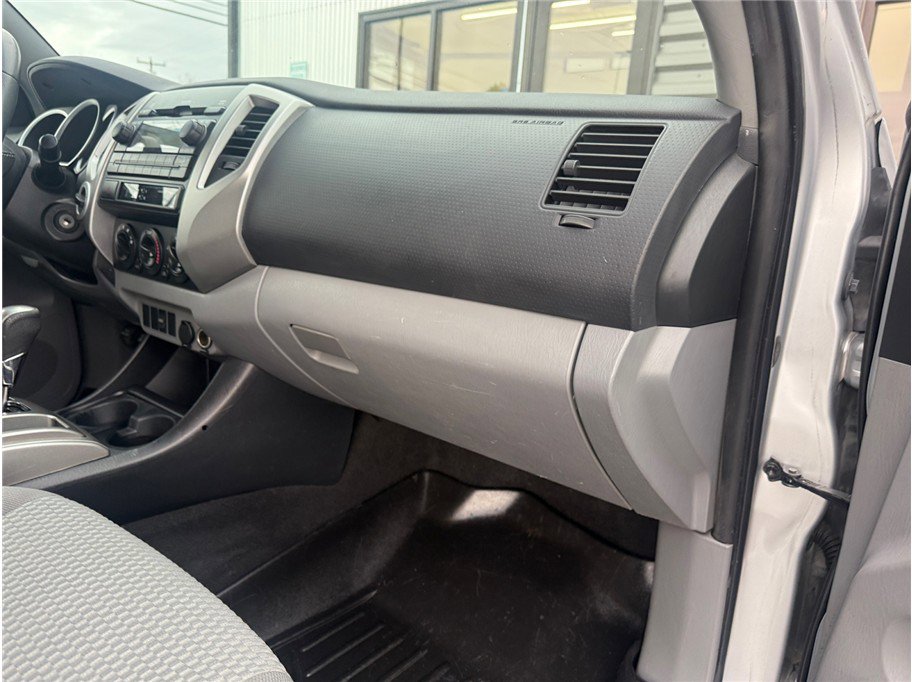 Used 2012 Toyota Tacoma 4x4 Access Cab V6 w/ SR5 Pkg image 36