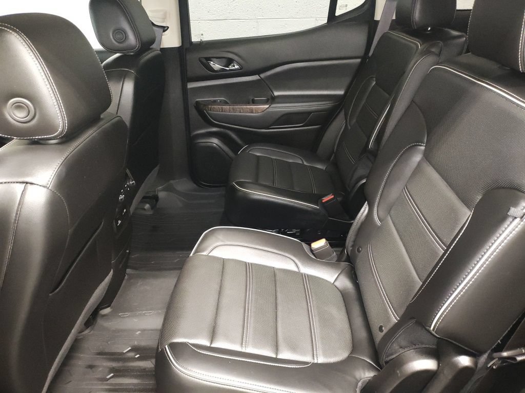 Used 2023 GMC Acadia Denali w/ Denali Technology Package FWD image 26