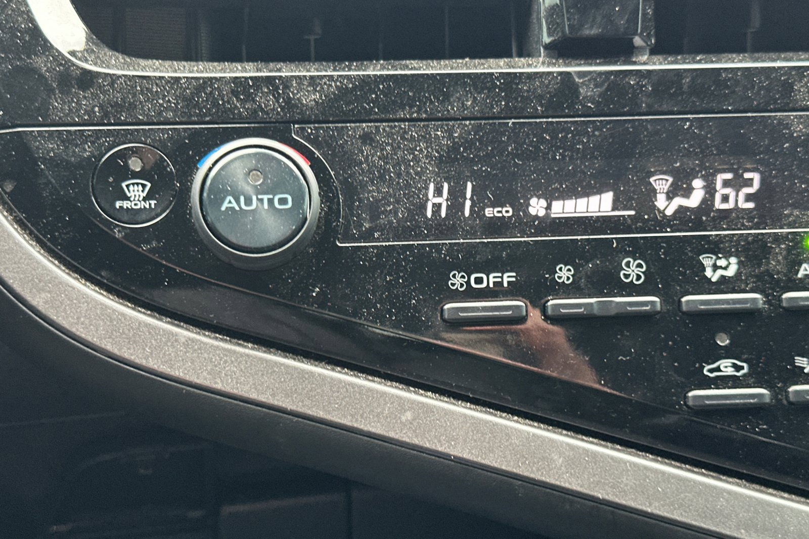 Used 2022 Toyota Camry SE image 28