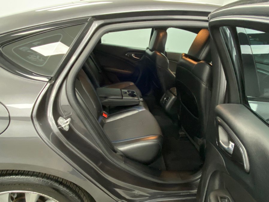 Used 2016 Chrysler 200 S w/ Comfort Group image 37