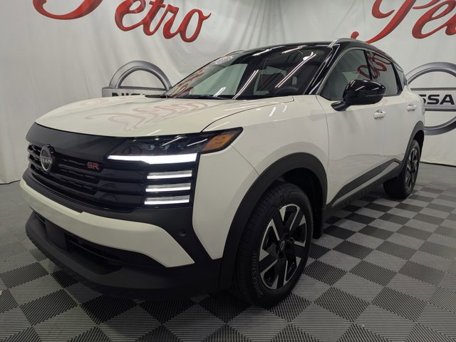 Certified 2025 Nissan Kicks SR image 1