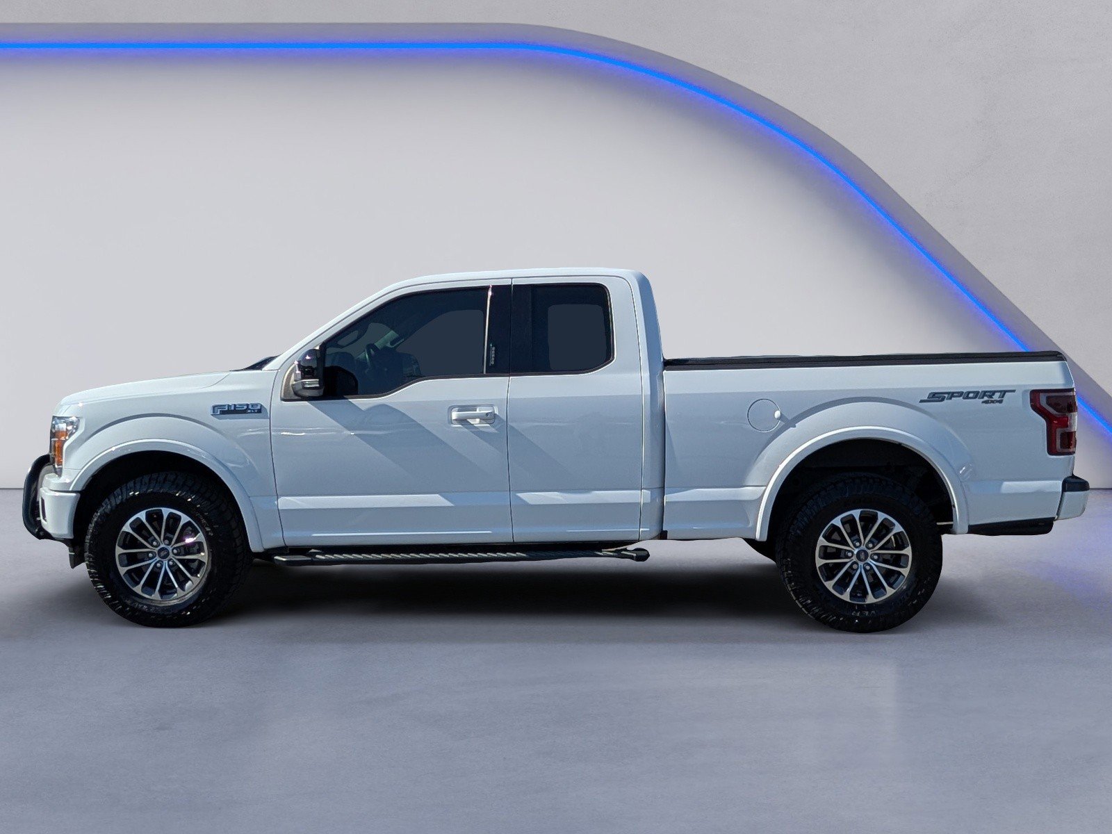 Used 2020 Ford F150 XLT w/ Equipment Group 302A Luxury AWD/4WD image 6