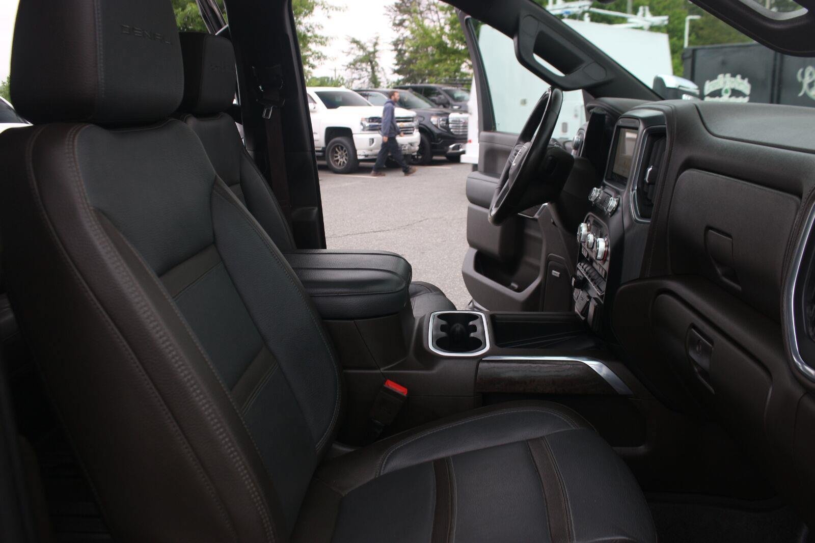 Used 2023 GMC Sierra 2500 Denali AWD/4WD image 39