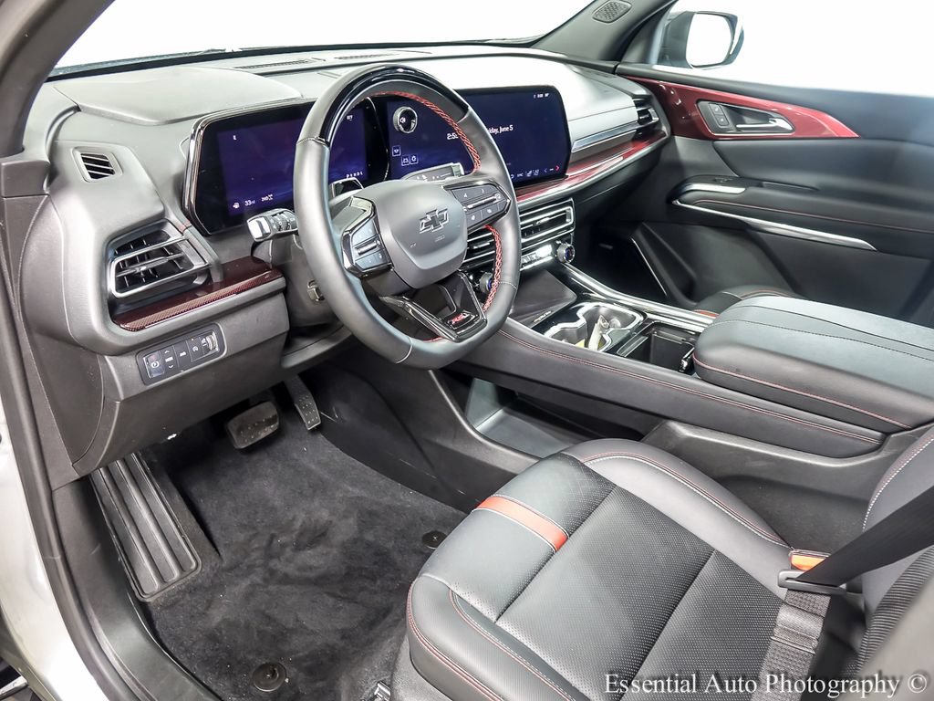 Used 2024 Chevrolet Traverse RS w/ LPO, Floor Liner Package AWD/4WD image 11