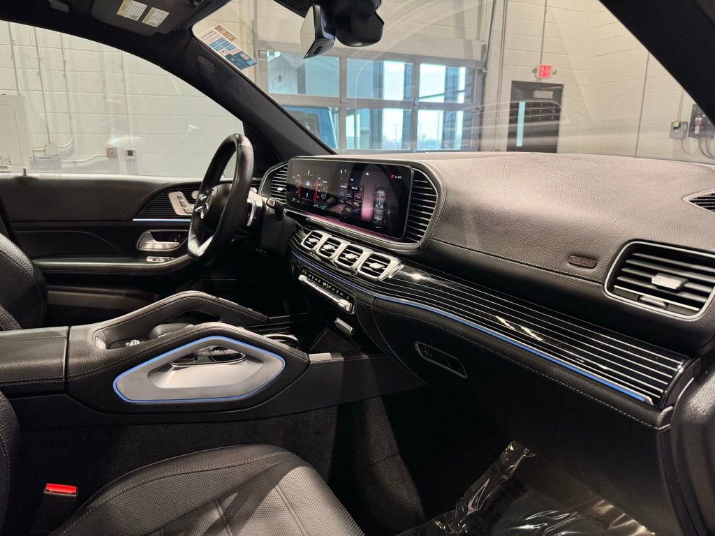 Used 2024 Mercedes-Benz GLS 580 4MATIC image 43