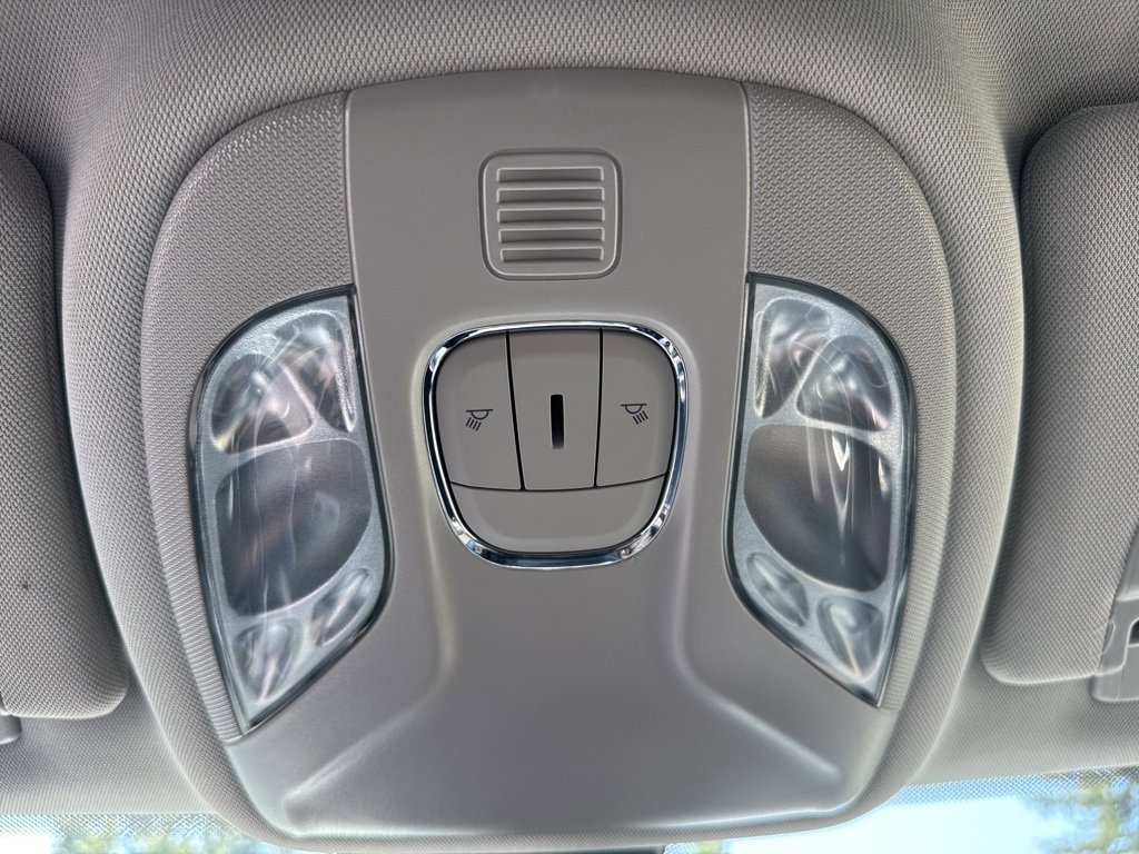 Used 2022 Jeep Compass Latitude image 43