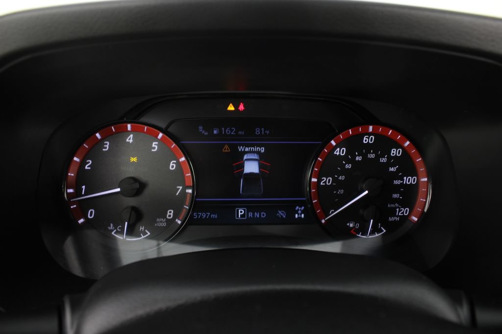 Used 2025 Nissan Frontier PRO-4X AWD/4WD image 11