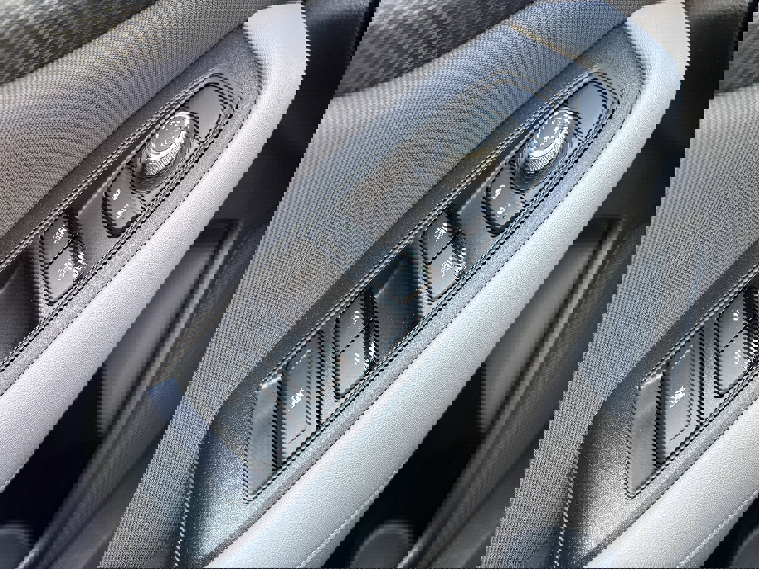 Certified 2025 Subaru Outback Premium image 19