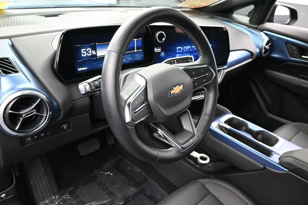 Used 2026 Chevrolet Equinox EV LT FWD image 11