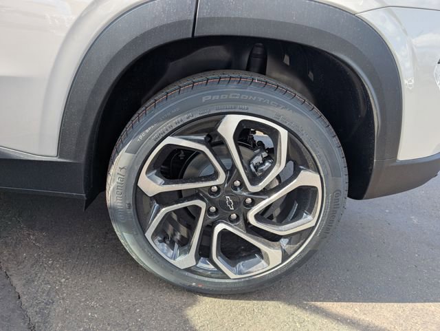 New 2026 Chevrolet Trax RS w/ Sunroof Package image 23
