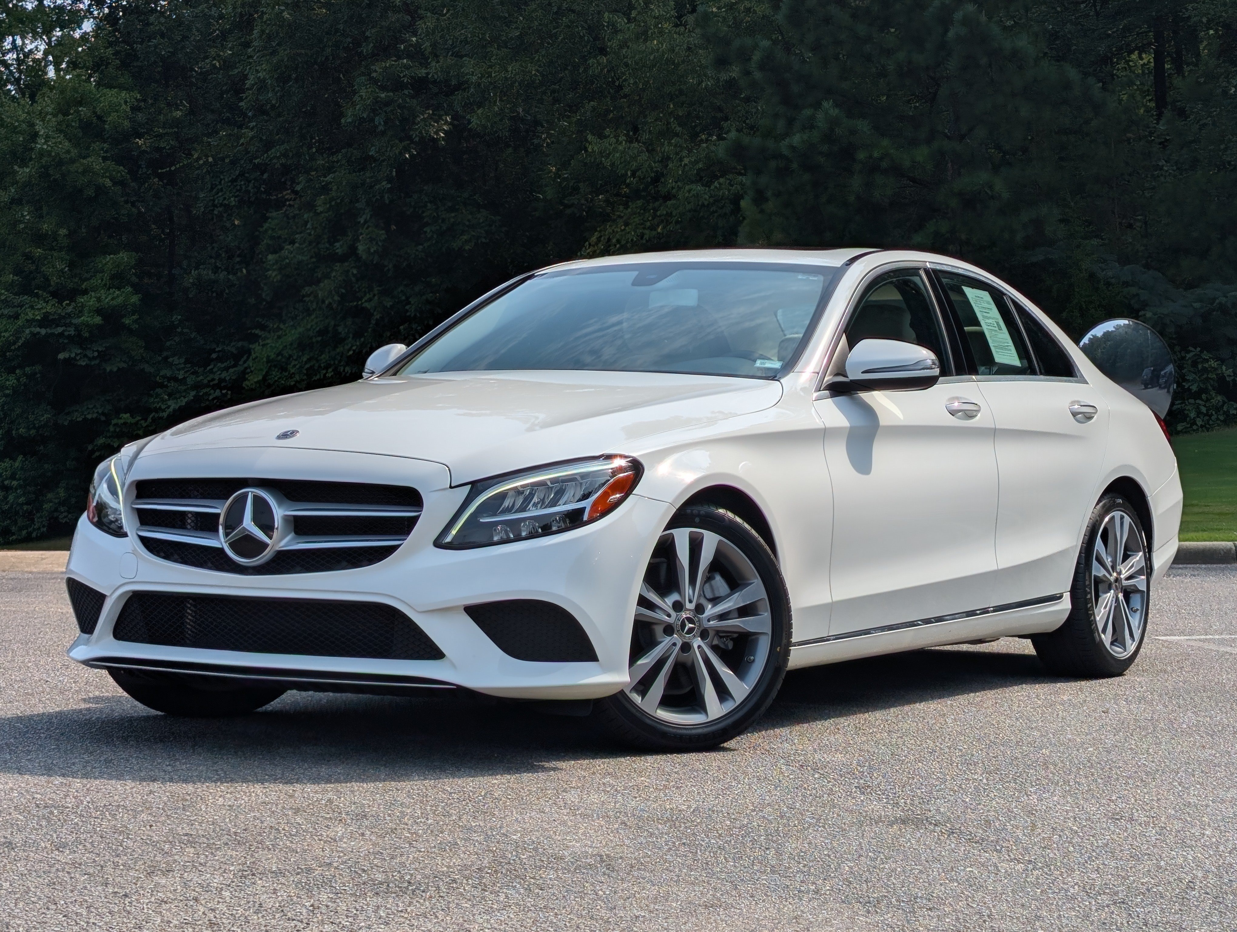 Used 2020 Mercedes-Benz C 300 Sedan image 4